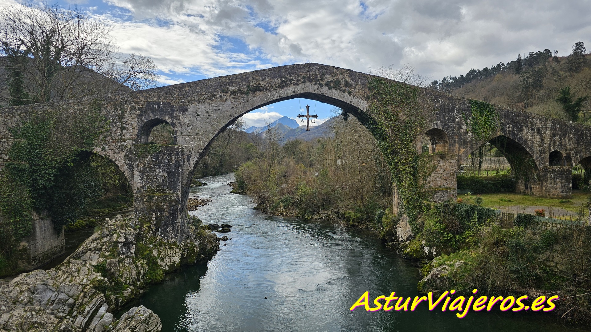 Cangas de Onís: qué ver en la puerta de Picos de Europa